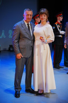 Анастасия Точилкина, выпускница нашей школы, на балу губернатора награждена  почетным знаком «Золотая медаль «За высокие достижения в обучении»..